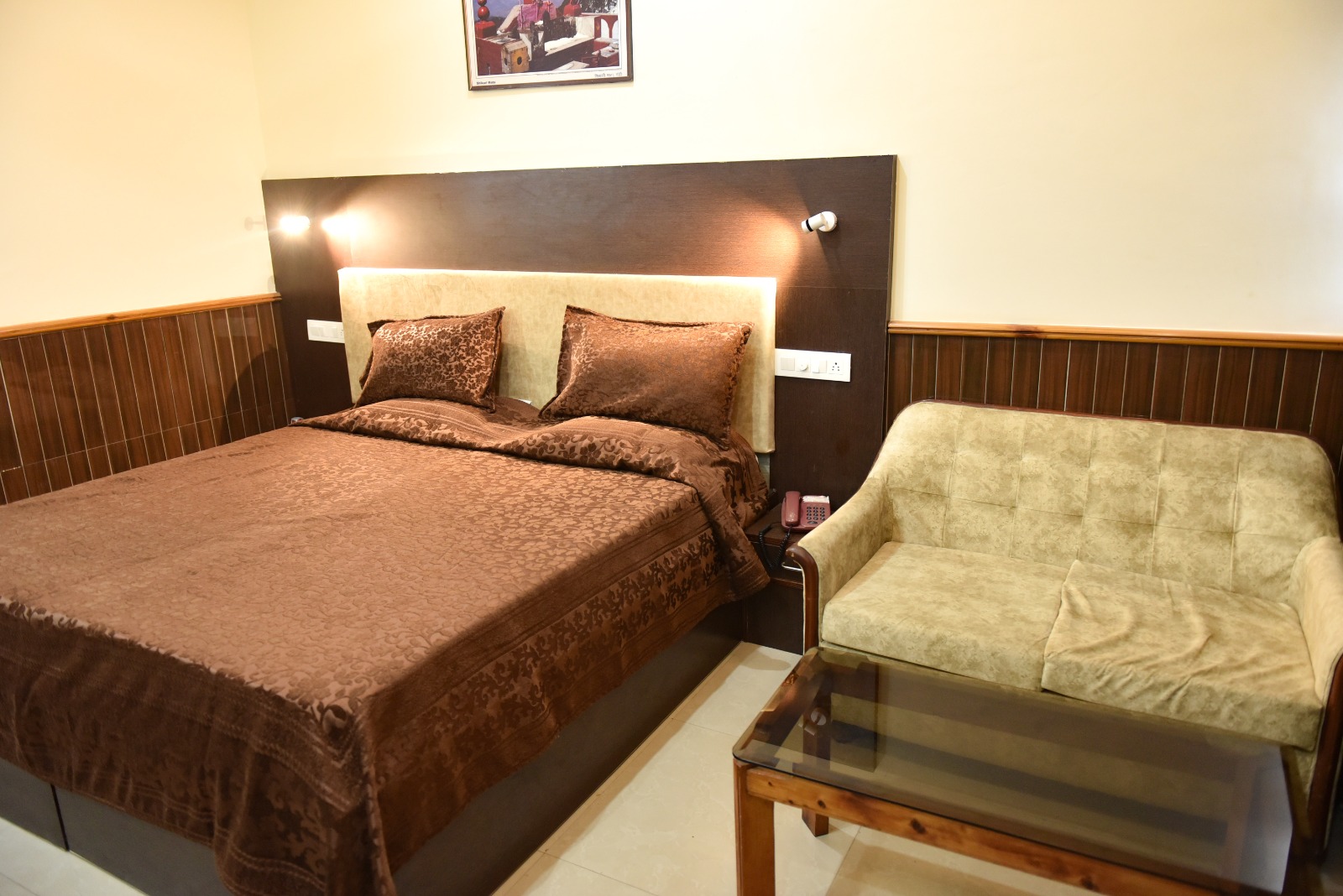 Munish Resort